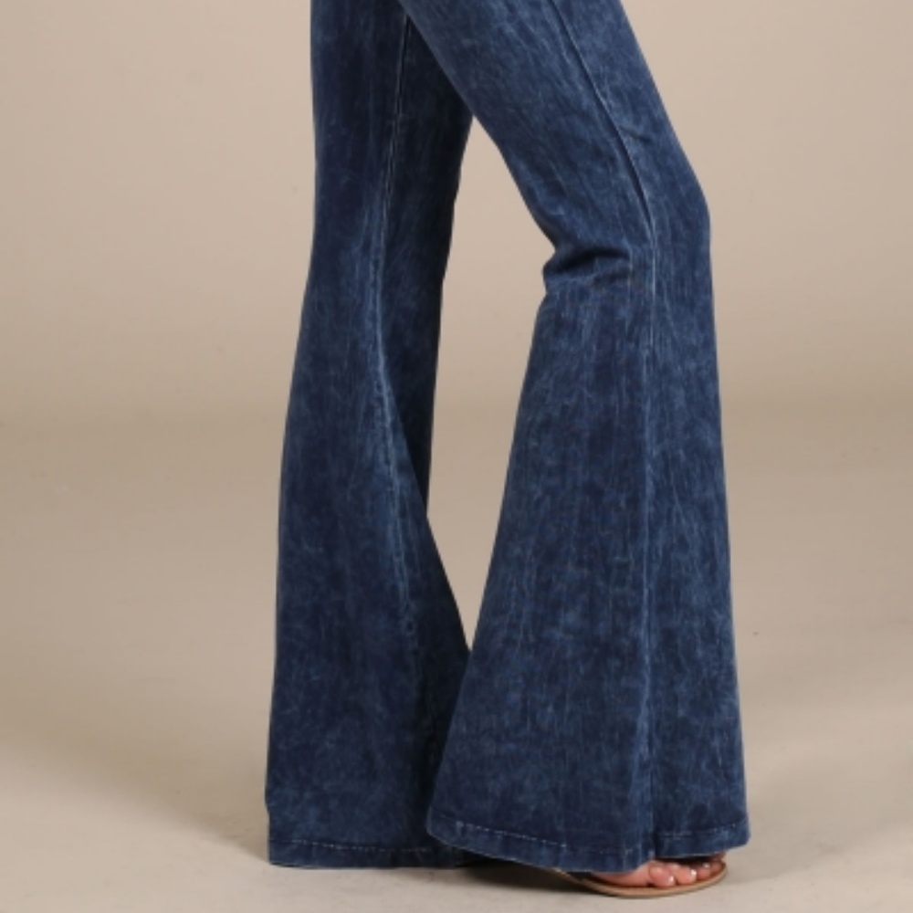 💥 Just In 💥 Modern Bell Bottoms